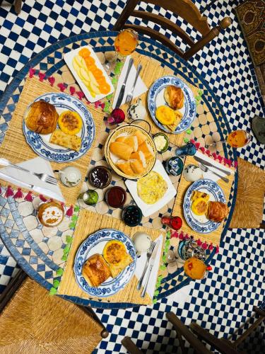 Jídlo v penzionu nebo okolí