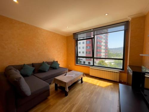 Apartamento Vigo 3Hab 6PAX WiFi PARKING Playa a 8 mins ツ by Rias Baixas Rentals