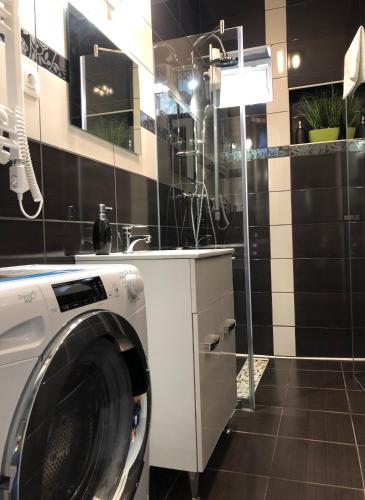 Ένα μπάνιο στο Cactus Apartment