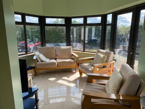 Gallery image of Cornwall in Killurin