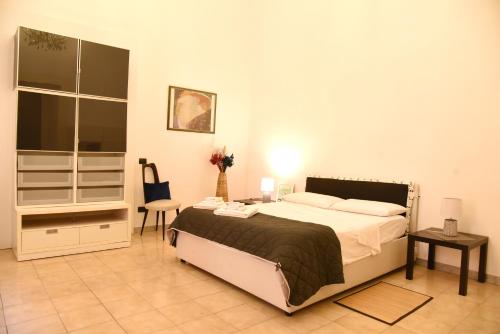 Costigliola Baroque Palace Flat next MANN Museum