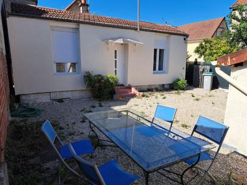 Maisonnette centre sainte Savine