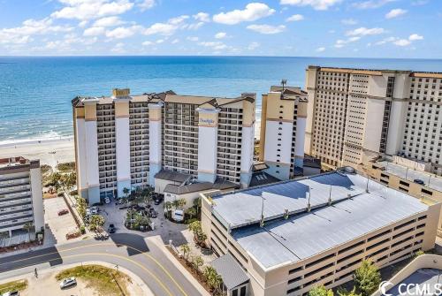 Modern Oceanfront 1 Bedroom Condo, Prime Location, Stunning Views at Beach Cove Resort photo 7