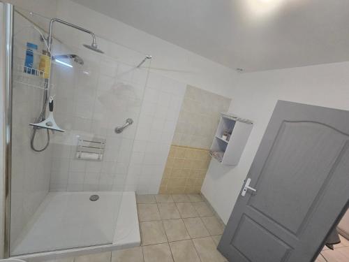 Ένα μπάνιο στο Superbe appartement