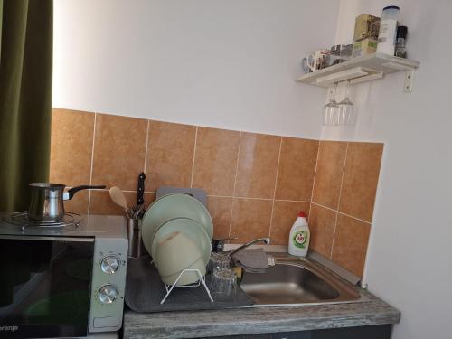 Φωτογραφία από το άλμπουμ του Anna Home σε Ρίμνικου Βίλτσεα