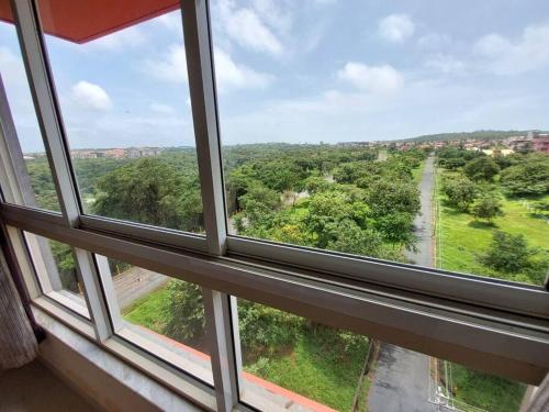 Балкон или терраса в Lovely 1BHK High end Amenities, near Dabolim Apartment