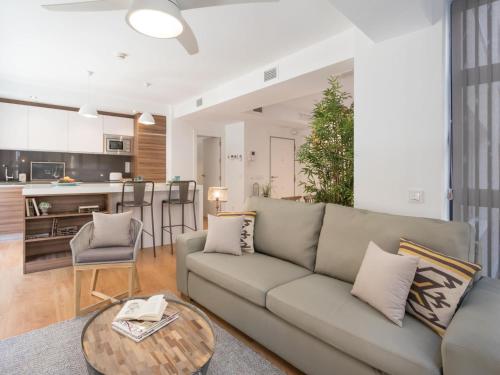 ChezmoiHomes Plaza Nueva Penthouse