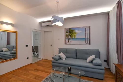 Lovely apartment in the park near the beach