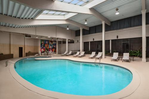 Holiday Inn Nashville Downtown - Stadium, an IHG Hotel Image