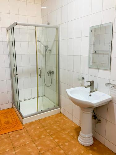Gallery image of Hendo Hotel in Entebbe