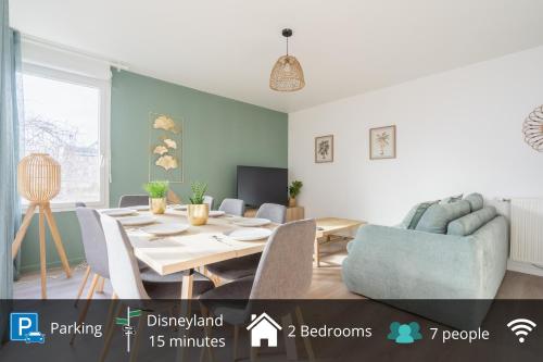 Le Prague - Parking - Disneyland - Balcon