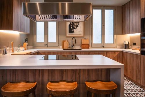 Lovely 6 BR Flat in L'Eixample