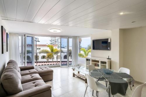 Apartment by the sea in Los Cristianos