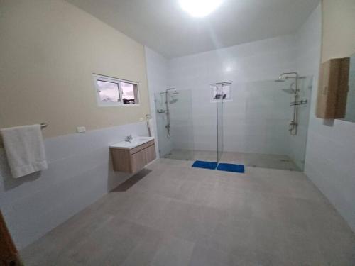 Koupelna v ubytování Villa Xiomara