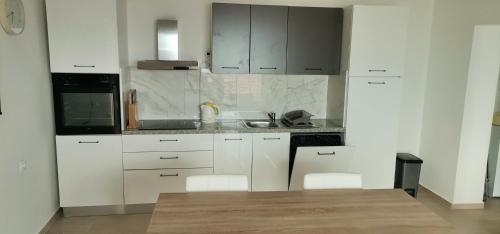Apartments with hot tub Borje, Peljesac - 21496