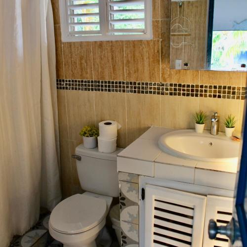 Bilik mandi di VillasMana PlayaBonita LasTerrenas NearBeach