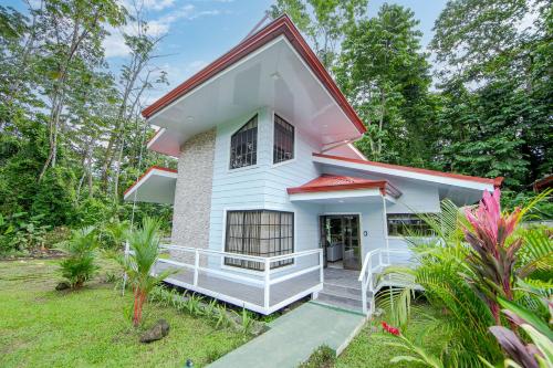 Bangunan di mana terletaknya rumah percutian