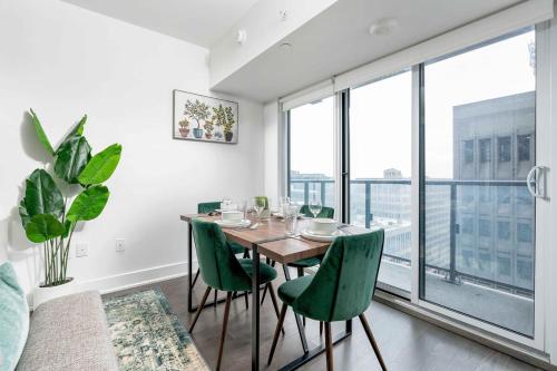 Μπαλκόνι ή βεράντα στο Delightful Condo Beside U of T - Sleeps 3