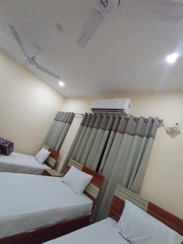 Gallery image of Chandi Hotel and Apartments in Peshawar