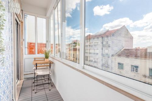 GuestReady - Vibrant 2BR Apartment