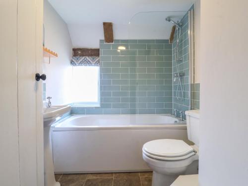 Koupelna v ubytování Brook Cottage