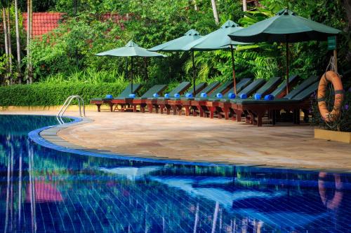 Bazén v ubytování Angkor Paradise Hotel nebo v jeho okolí