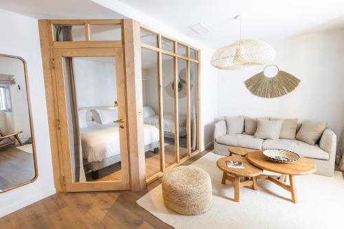 Ruang duduk di Casa Collioura & Spa