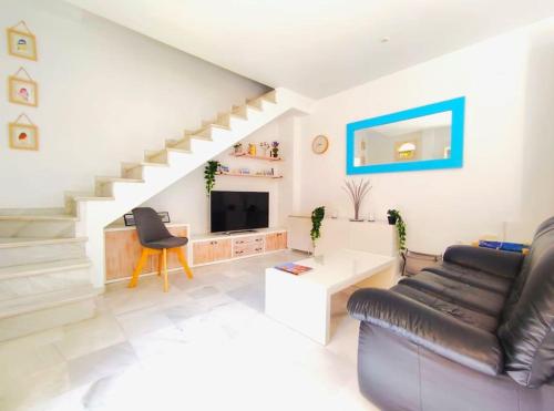 Santo Rey Suite