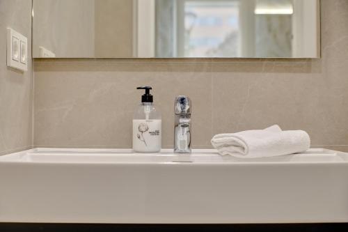 Bilik mandi di Apartamentos Panda By Clabao