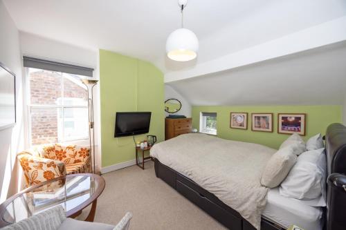 The Green House Guest House photo 10