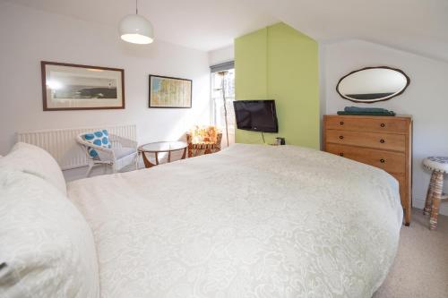 The Green House Guest House photo 13