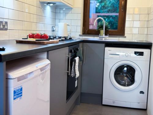 Unique Studio Apartment with Private Garden photo 16