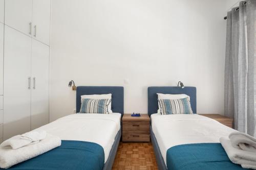Glimmer 2-Bedroom Apartment in Athens