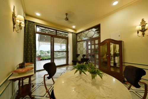 Posezení v ubytování Dera Jaipur Homestay