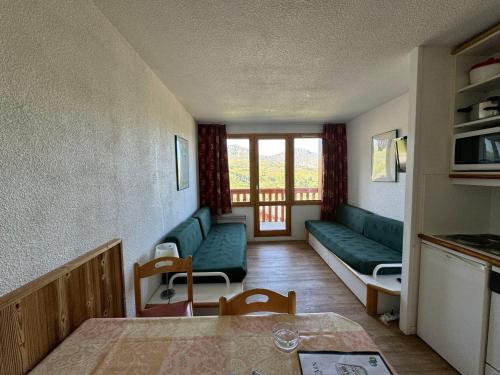 Studio fonctionnel 4 pers, accès direct pistes, vue sur pistes
