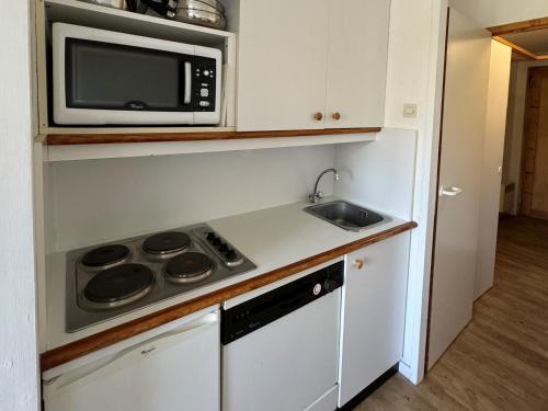 Studio fonctionnel 4 pers, accès direct pistes, vue sur pistes