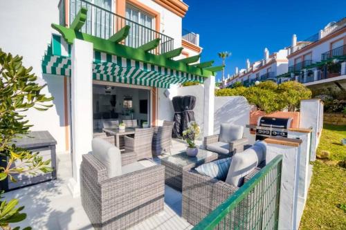 Marbella Luxury Home with Games Room & Sea Views