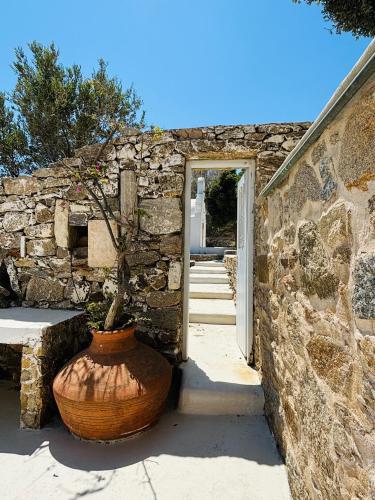 Gambar di galeri bagi Stone Built Villa Ferretti di Plintri