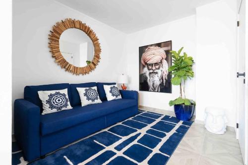 Bright Apt Marina View Steps to Beach