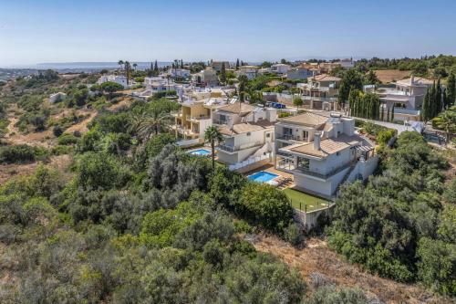 Villa Casa Petunia by Villa Plus