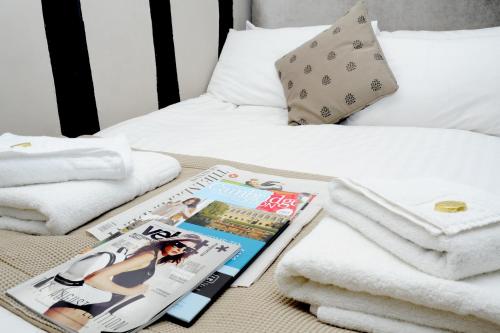 The Red Lion Hotelにあるベッド