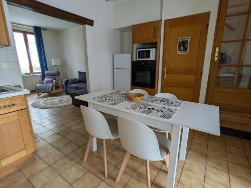 Le 17 - Maison proche Remparts - 2ch, 4pers avec Cour Privée