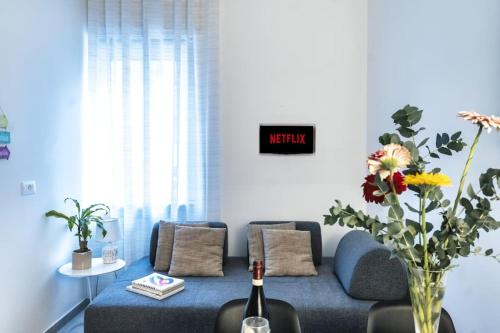 Spacious City Hub, Metro at Doorstep M1 and M2 1 min