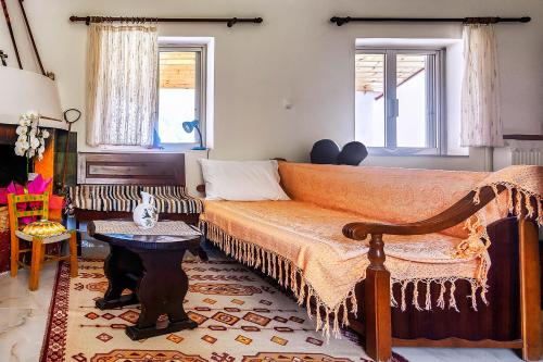 Χώρος καθιστικού στο Grandma's House Mani