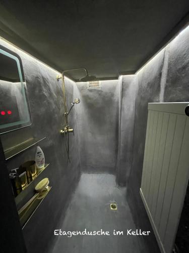 Un baño de Drachenfels