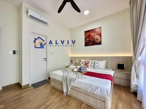 NEW! The Apple Residence I 2-3BR I Game I 5min Jonker - Managed by Alviv Homestayにあるベッド