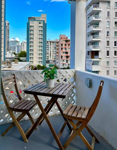 Downtown Condado Tropical Studio