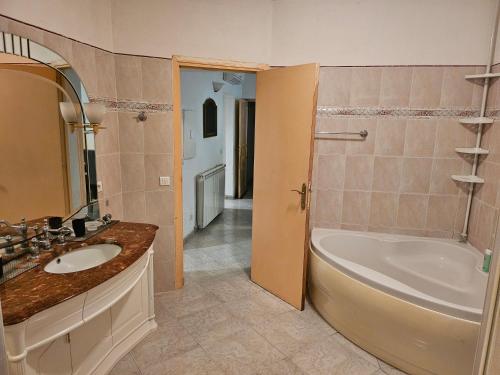 Bany a Villa des fleurs