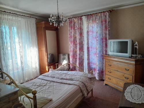 Antique maison de montagne en ville !