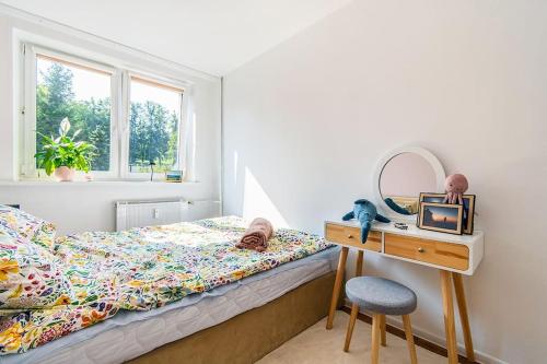 Ένα ή περισσότερα κρεβάτια σε δωμάτιο στο Apartament Górnik w Wałbrzychu 40m, kuchnia, klima, Wifi, parking